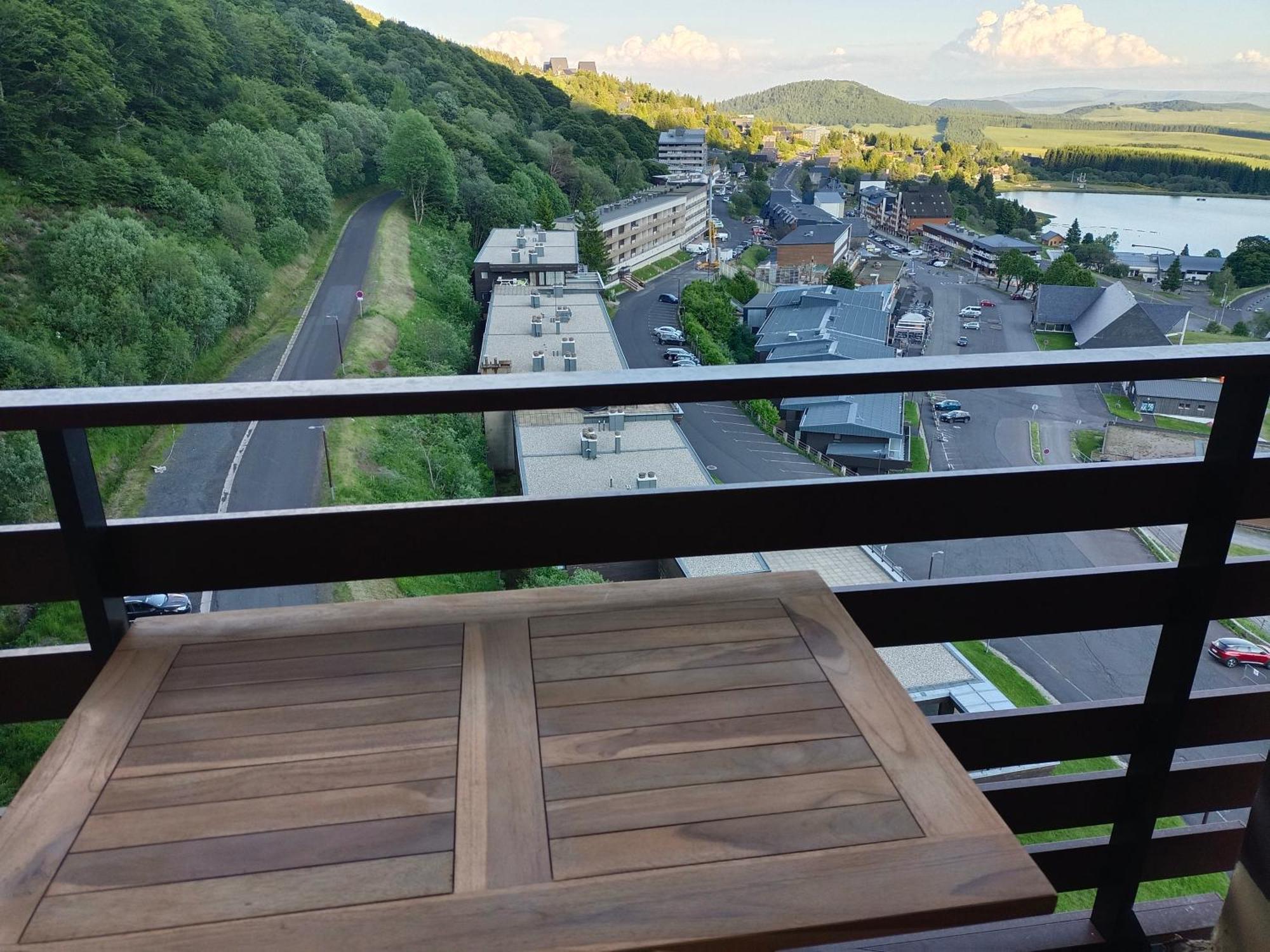 Aux Pieds Des Pistes